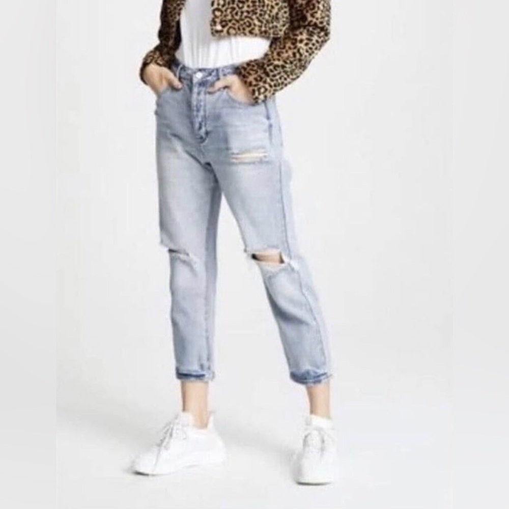 Kendall & Kylie The Icon High Rise Straight Light Acid Wash Distressed Size